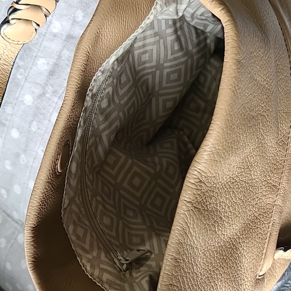 Brighton Tan and Black Leather Shoulder Purse - Picture 12 of 13